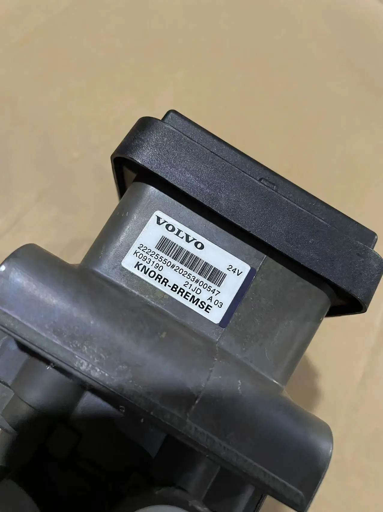 Original KNORR-BREMSE  EBS  K093190 22225550 V-OLVO  KAMAZ 5490 54901 6580 S-CANIA DAF MAN