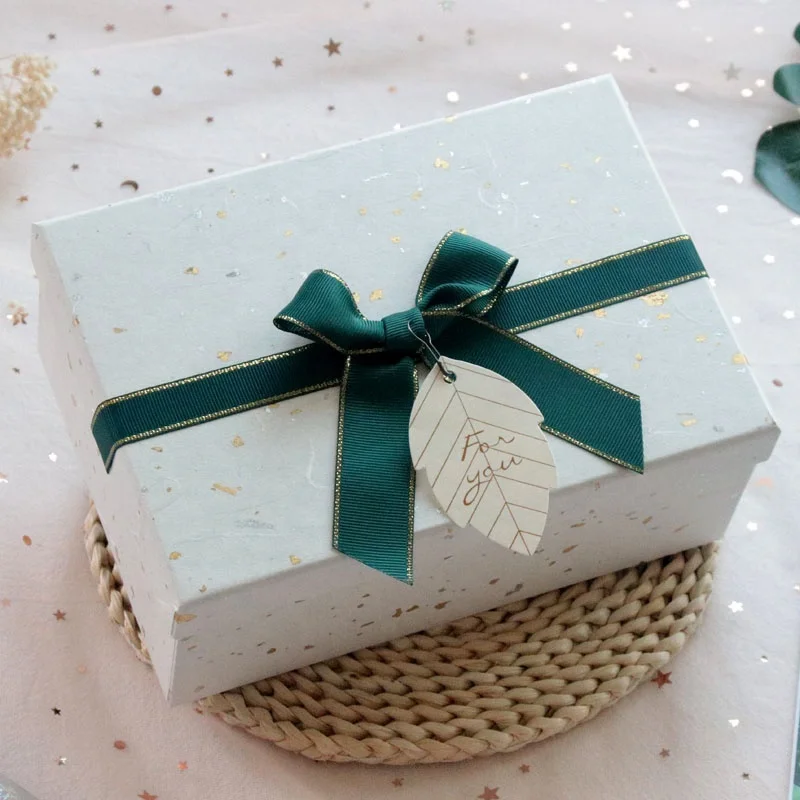 Manufacturer Wholesale Customize Logo Luxury Corrugated Hard Cardboard Paperboard Matte Hot Stamping Process Kraft Paper box