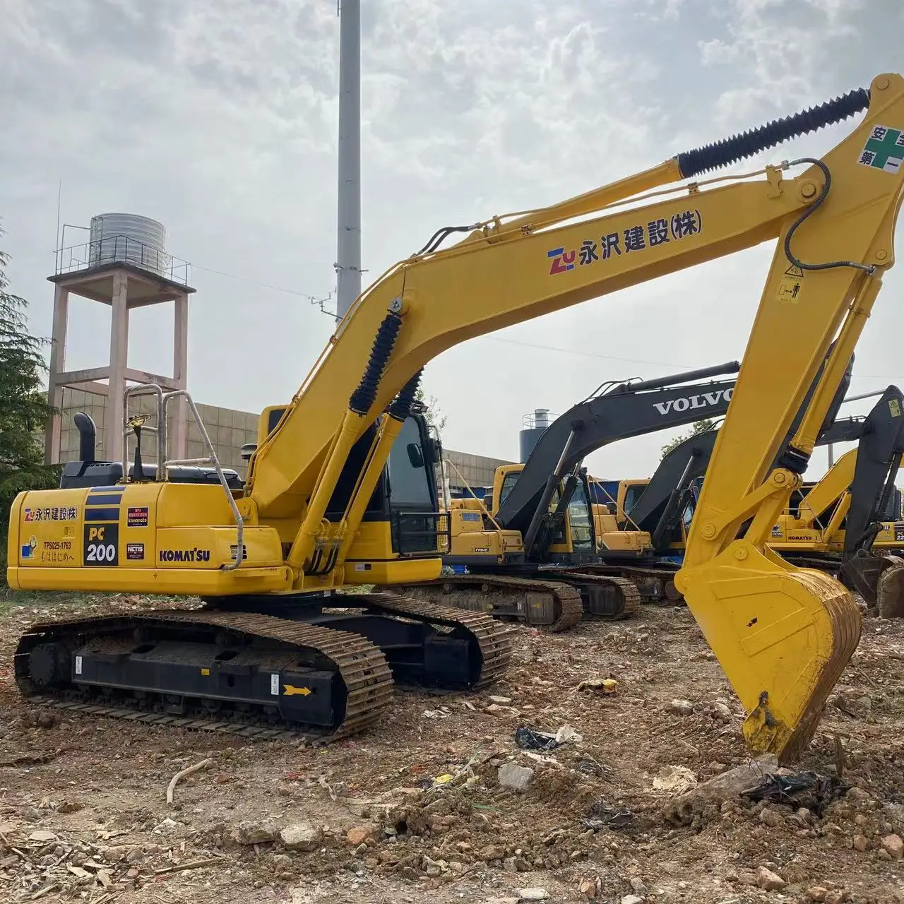 Used PC200-8 KOMATSU 20 ton crawler excavator komatsu pc 200-8 used komatsu pc 200 excavator for sale