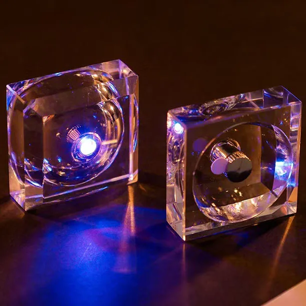 Оптовая продажа подставка для домашнего декора красочная 3D лазерная гравировка стеклянной лампы основа хрустального Куба светодиодная световая база хрусталя
