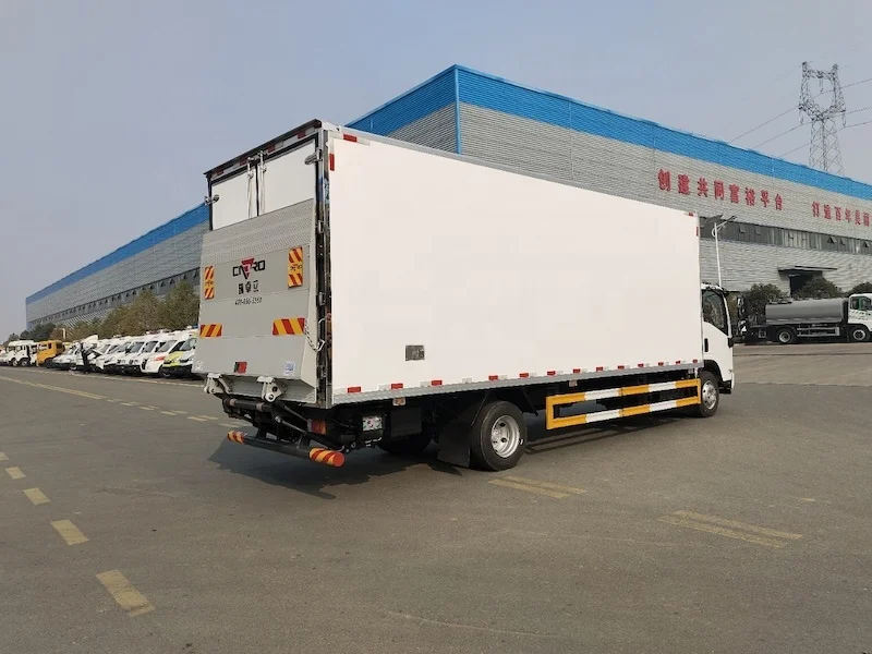 8-10 tons new diesel refrigerated trucks fish transport refrigerator truck