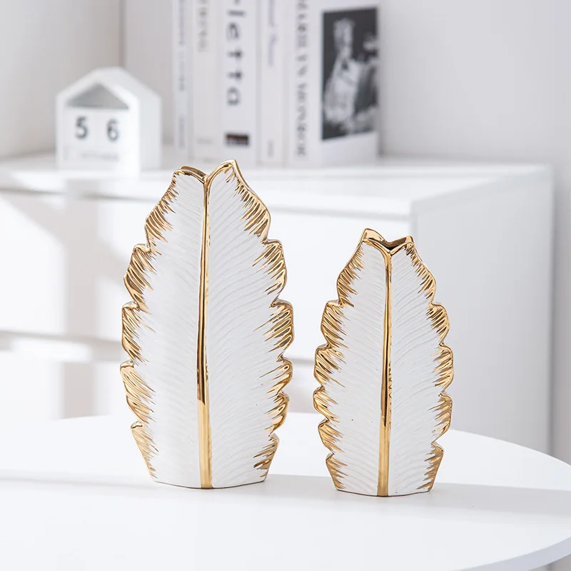 Naturix Best Seller Creative Modern Luxury leaf shape gold ceramic vases white vase with gold leaf