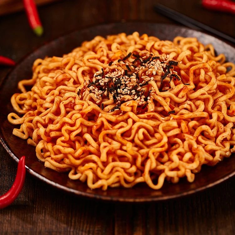 Convenient cooking spicy ramen instant noodles