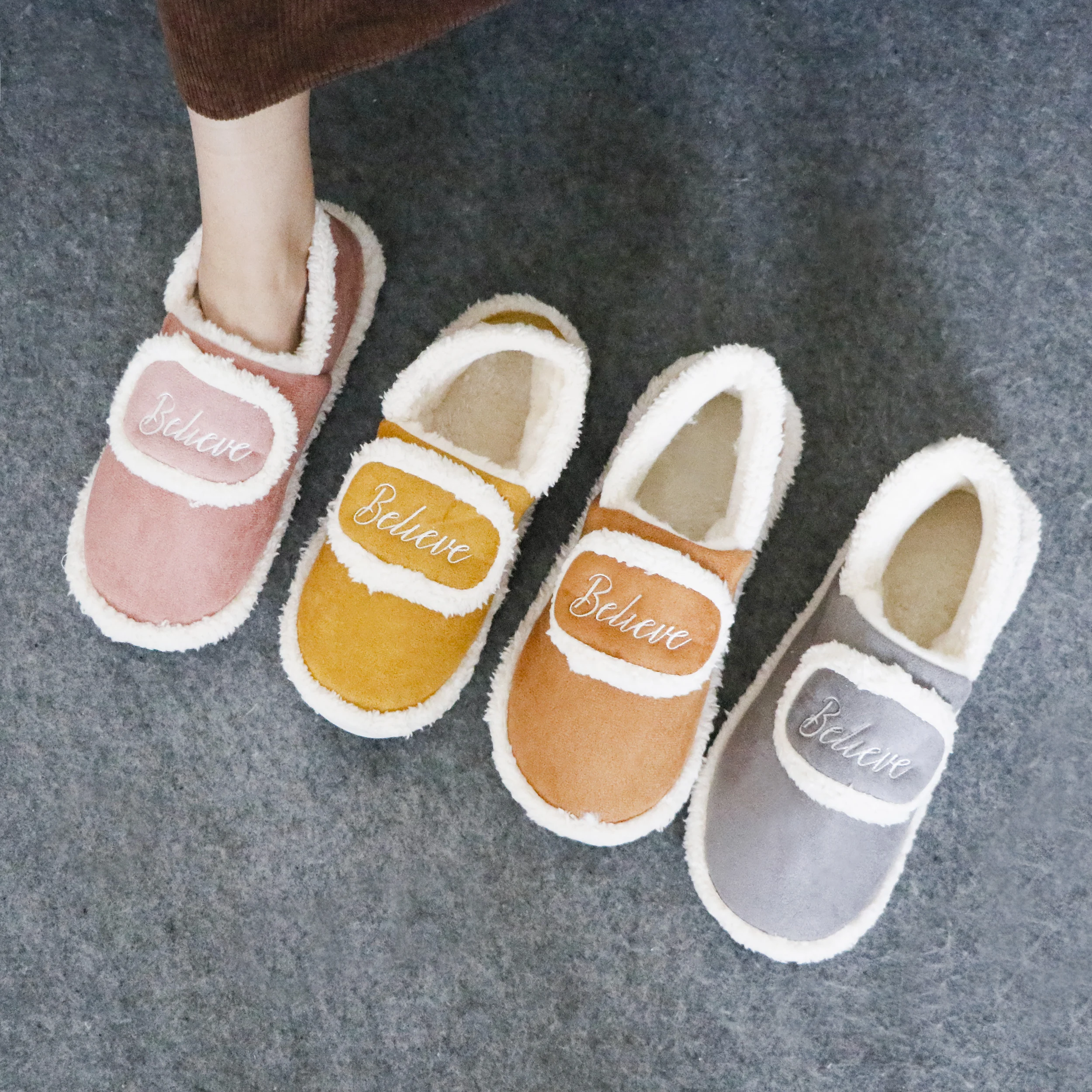 2021 Autumn Winter Latest Ladies Designer Bedroom Sneaker Slippers for Home