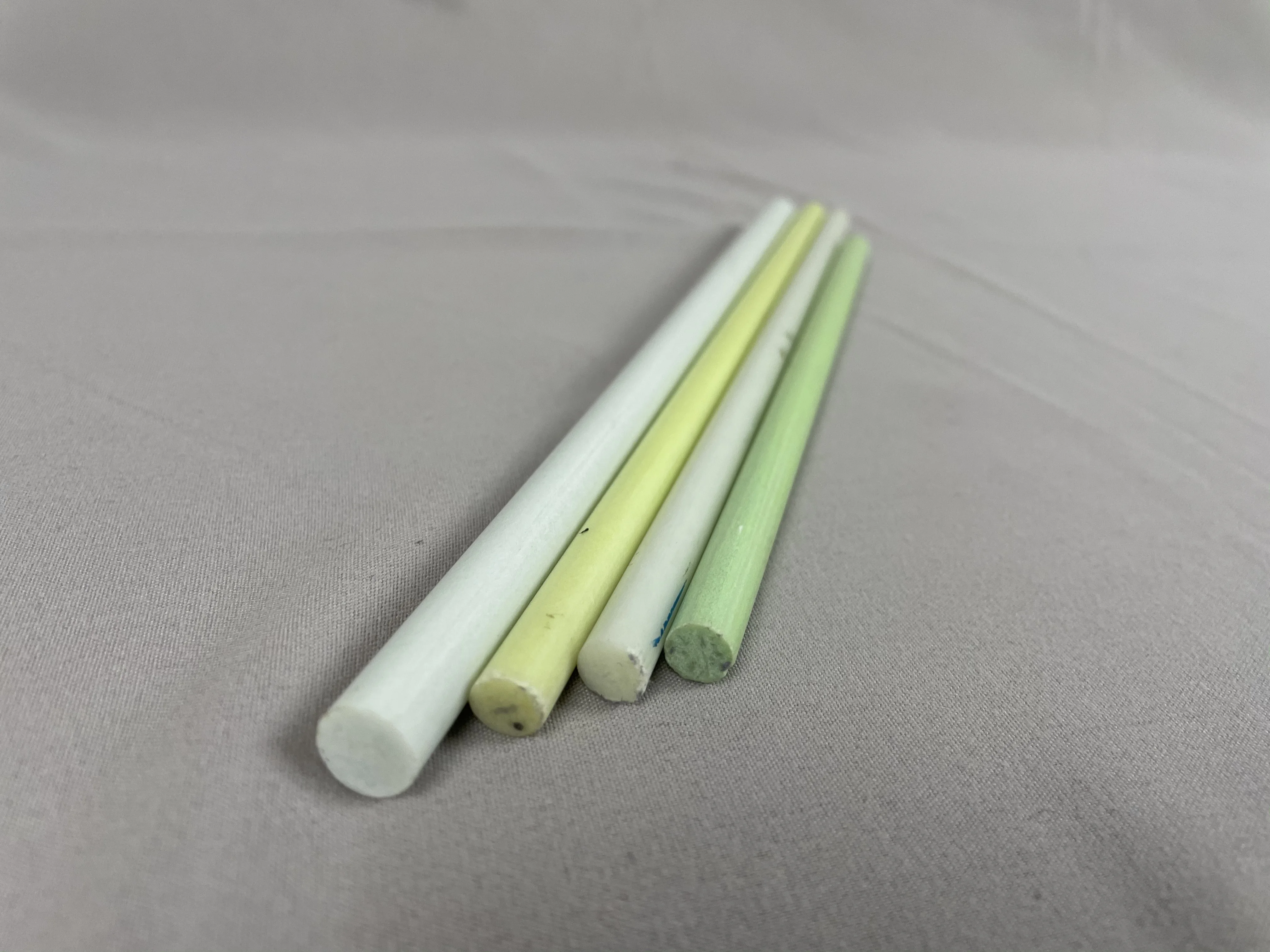 Пултрузионные круглые прочные твердые Стекловолоконные стержни FRP stick GRP