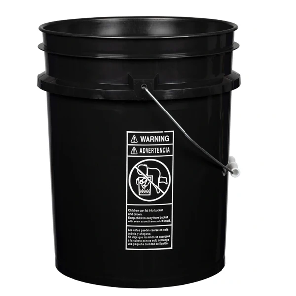 plastic bucket (1).jpg
