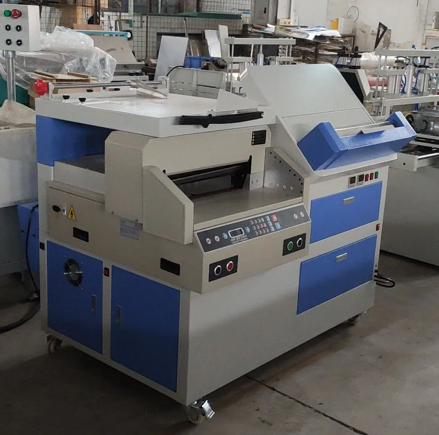 Automatic Photo Album Making Machine Hot Glue Full Moon Children Photo Album Book Forming Machine