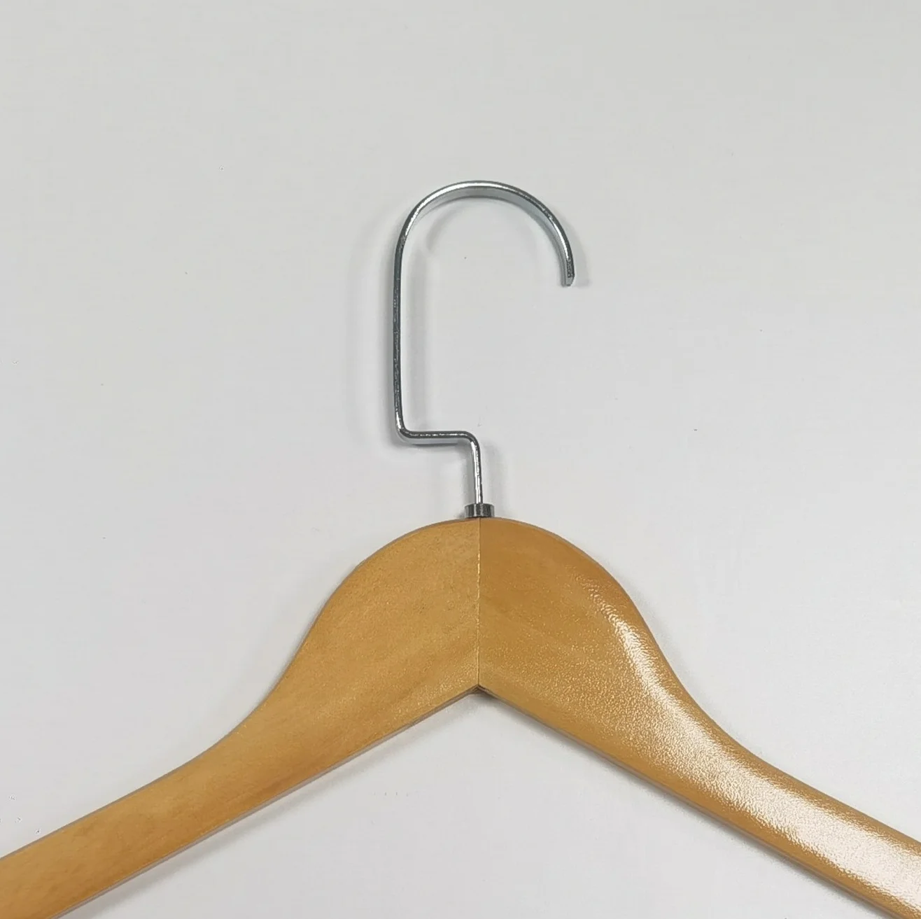 Custom Logo Wholesale luxury flat hook brand clothing store solid wood clothes wooden hangers