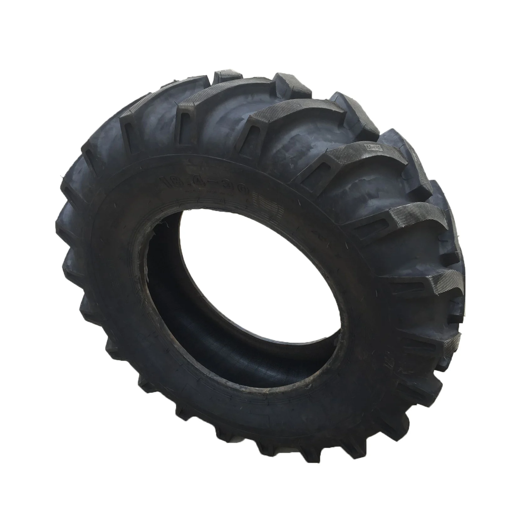 Agricultural tyres farm tractor tires 16.9-30 18.4-30 18.4-38 rear wheels tractor tire R-1 R-2 pattern