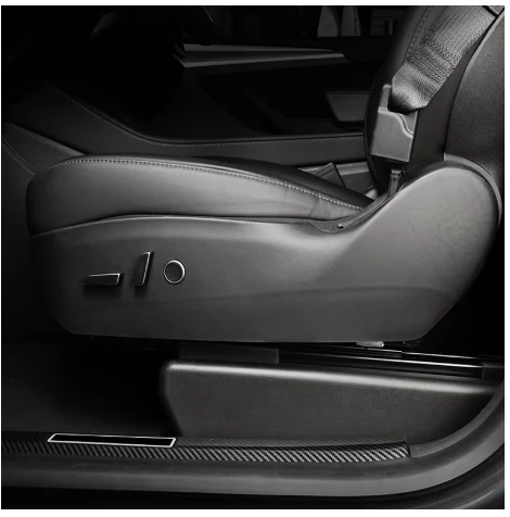 Anti stepping protective sticker PU leather protective pad 2 pieces Suitable for Tesla Model 3/Y seat side anti kick pad