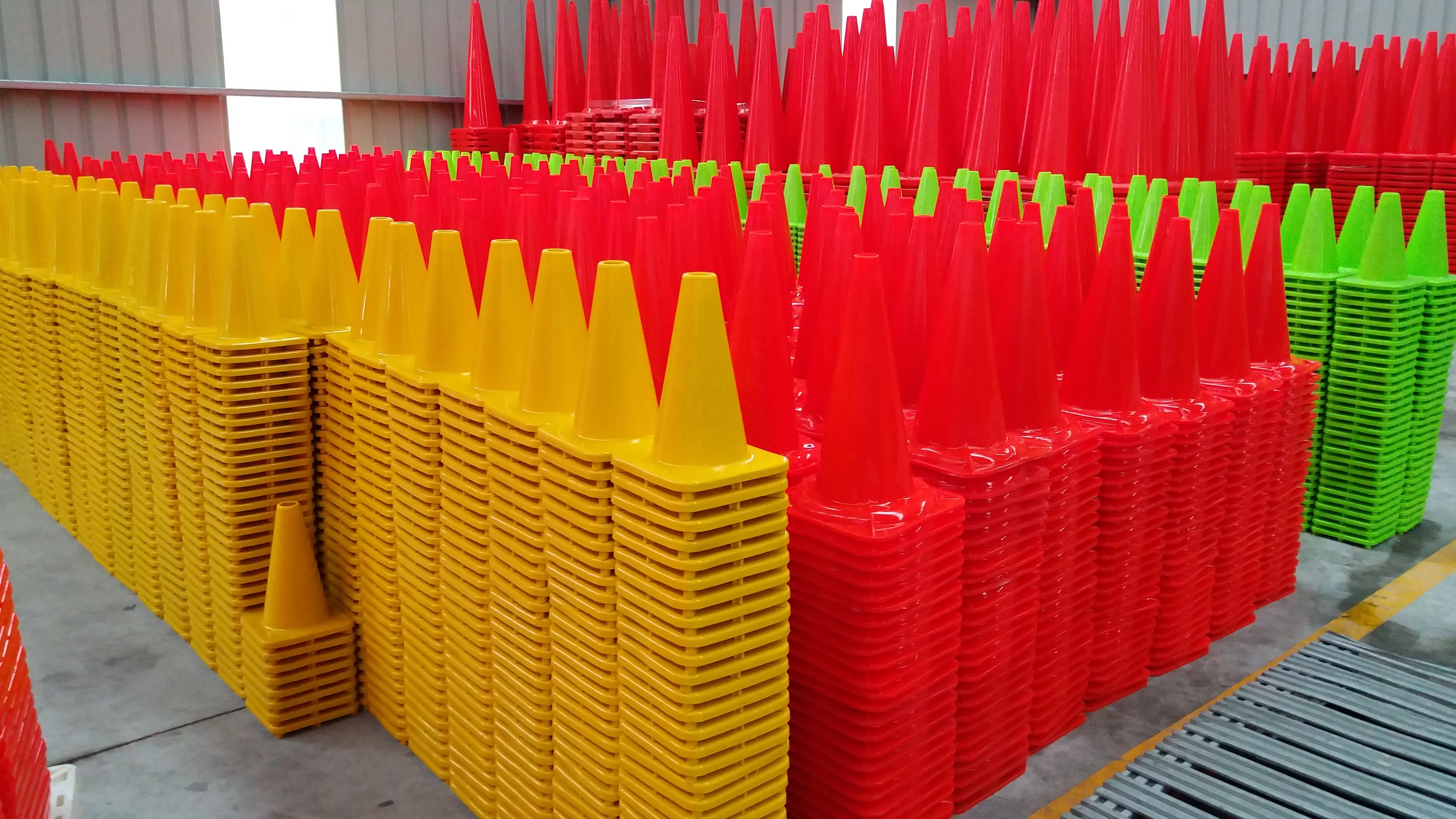 300mm Flexible Color Highly Bright Reflective PVC Soft Traffic Safety