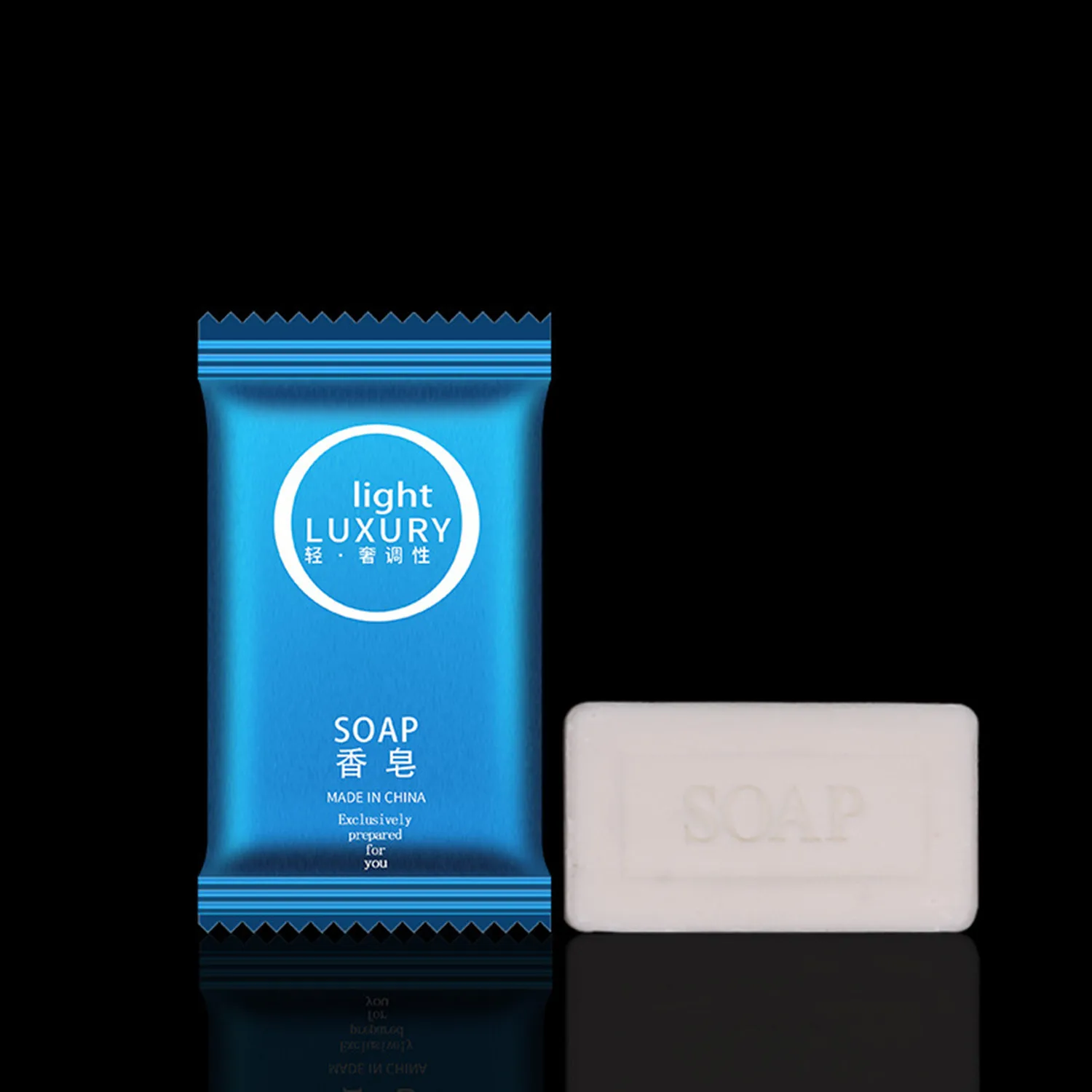Custom Logo Luxury 5 Star Hotel Bathroom Amenities Supplies Set Hotel Size Disposable Soap And Toiletries Set