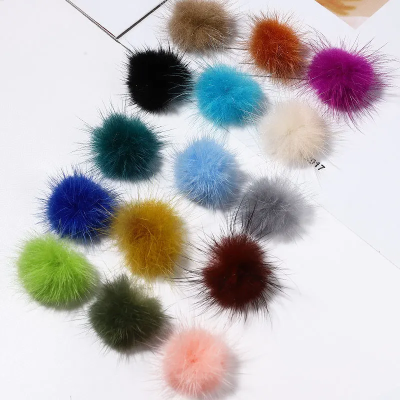 Bview Tools Amazon Hot Selling Cute Design Plush Ball 3D Magnet Fashion Balls Nail Charms Art Stickers For Nail Decoration