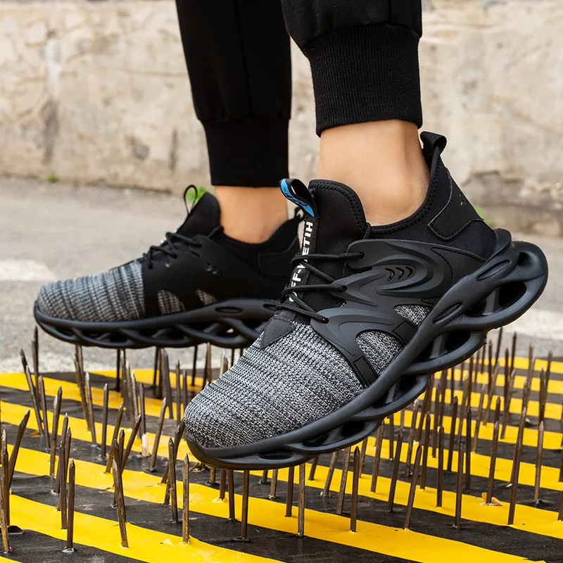 Flying woven labor protection shoes Lightweight anti-skid and wear-resistant safety protective shoes in summer Breathable, anti-