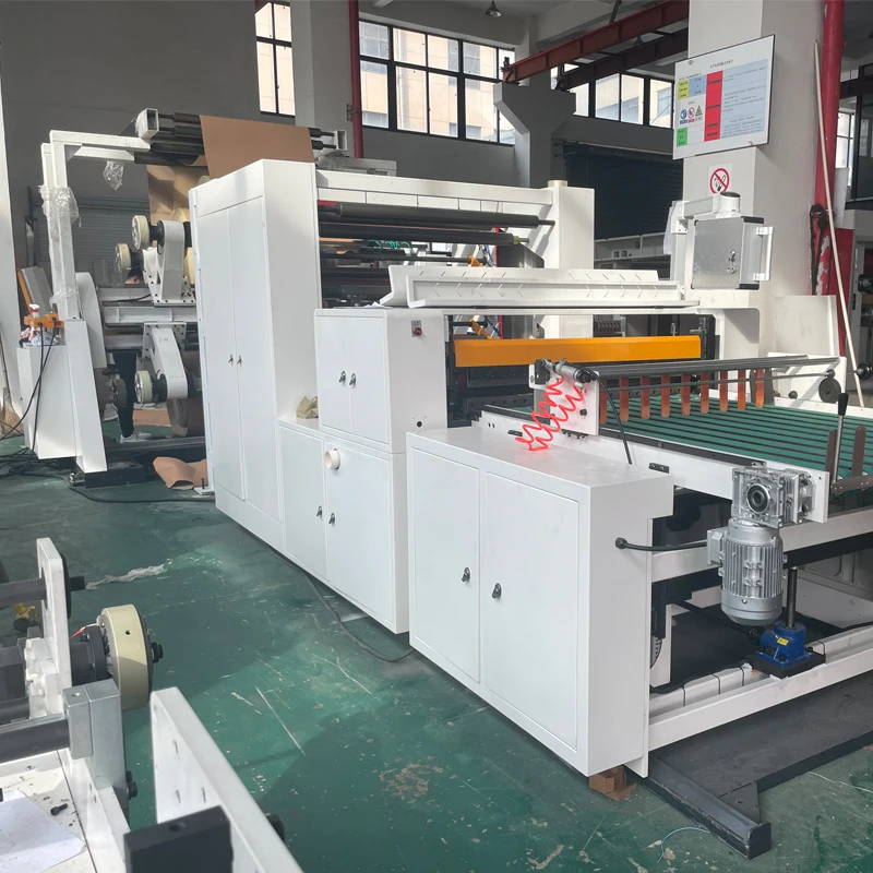 Автоматическая машина для обрезки бумаги в рулонах с вращающейся подставкой