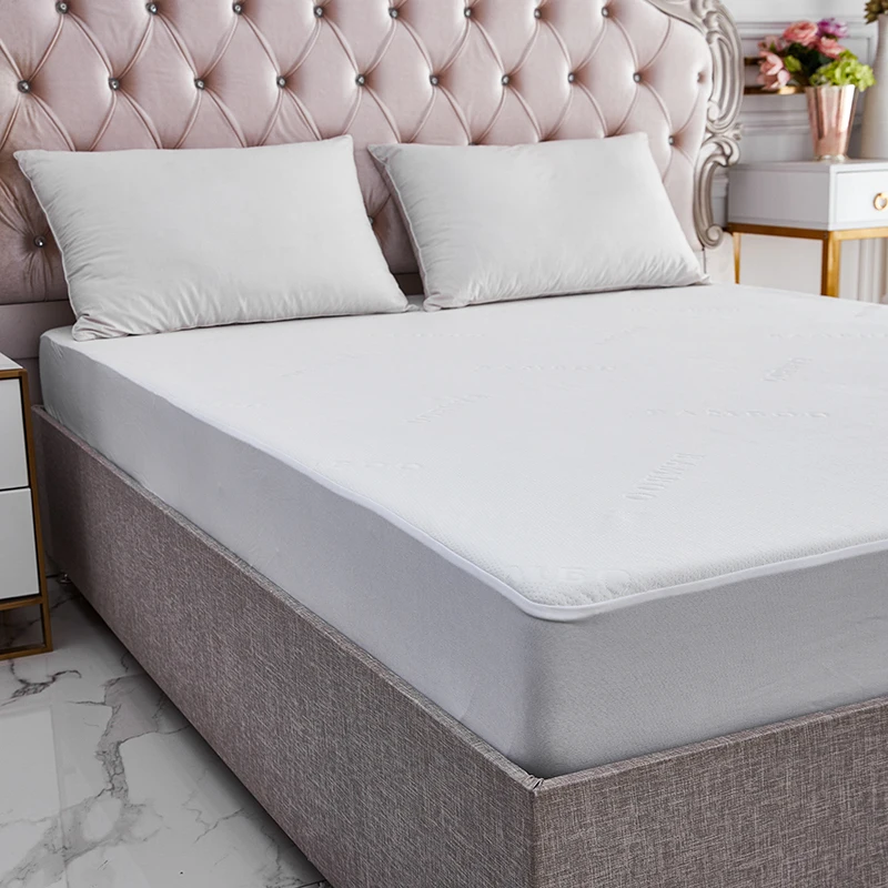 King Size 40% Bamboo 60 % Poly Waterproof jacquard Mattress Protector