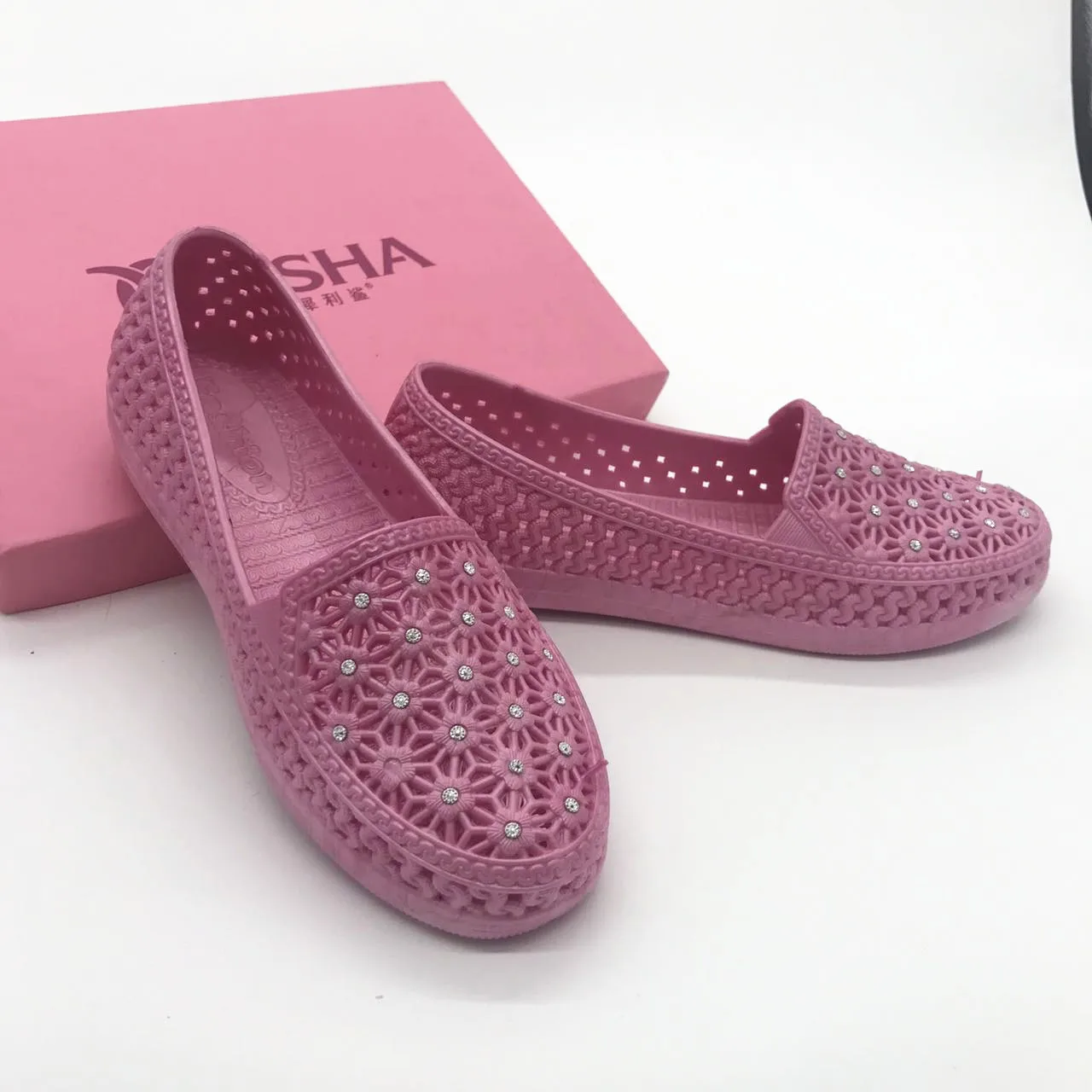 Latest china new ladies shoes fashion women shoes flat comfort round toe hospital nurse shoes