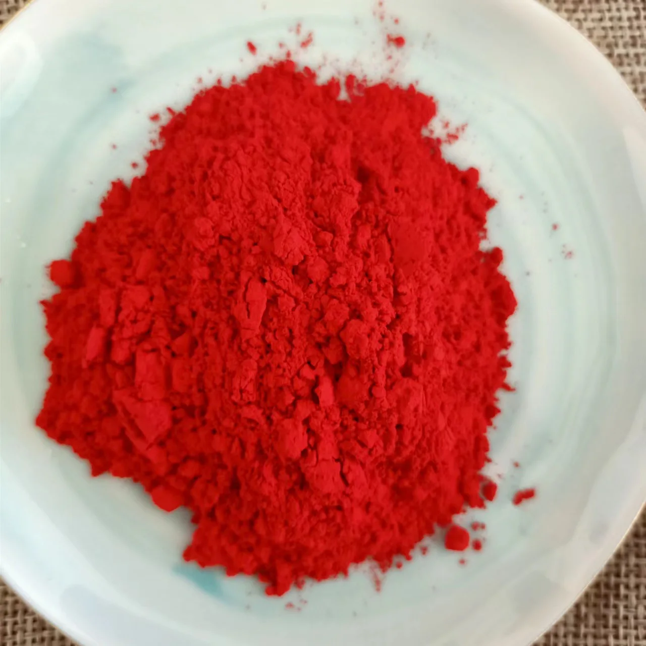 Manufacturers directly supply iron oxide yellow 313 building paint concrete color bright