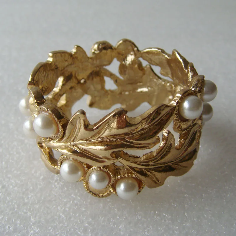 Plating Leaf Napkin Ring Napkin Circles Gold with ABS Pearls Beaded Metal Zinc Alloy Table Napkin Decoration Party Sustainable