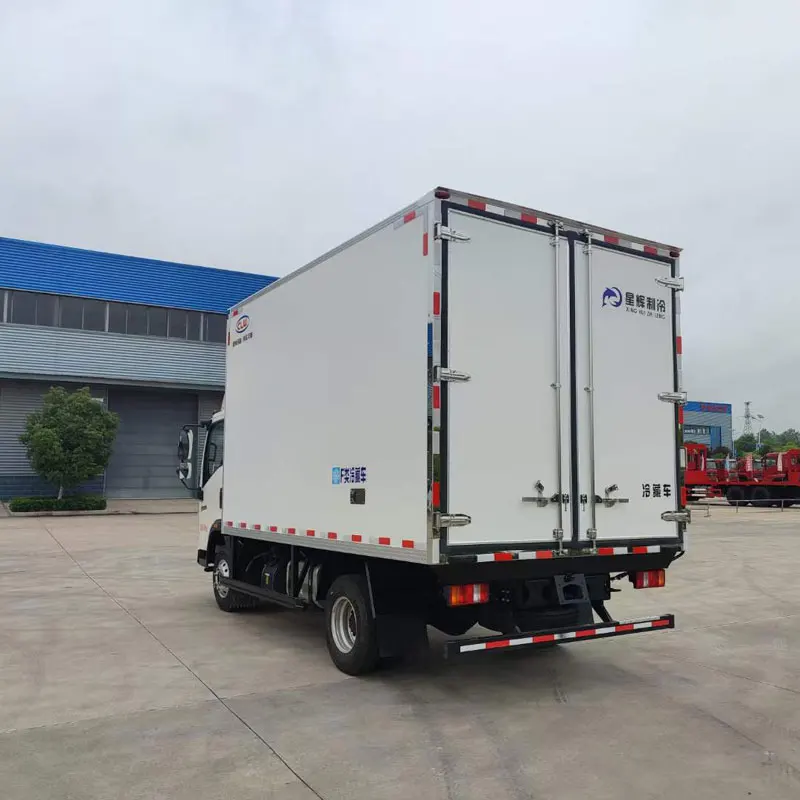HOWO 4X2 Small Van Trucks-Refrigerator Truck   for Sale