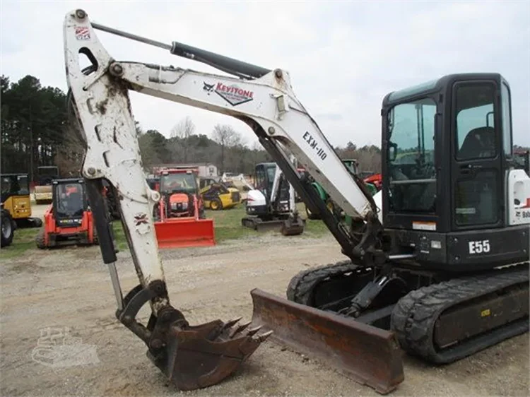 Original Used  Excavator bobcat E85 Great performance from UK second hand small digger 80 85 E80  for sale