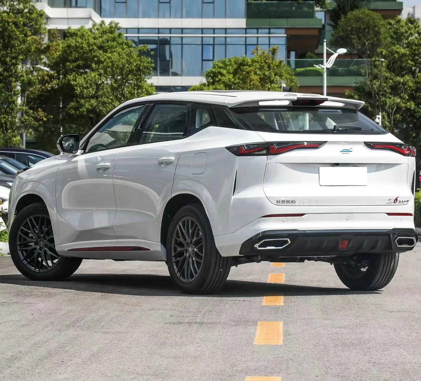 Changan Oushang Z6 2023 1.5T Dual-clutch Smart Enjoyment Model    1.5-liter turbo 188 horsepower