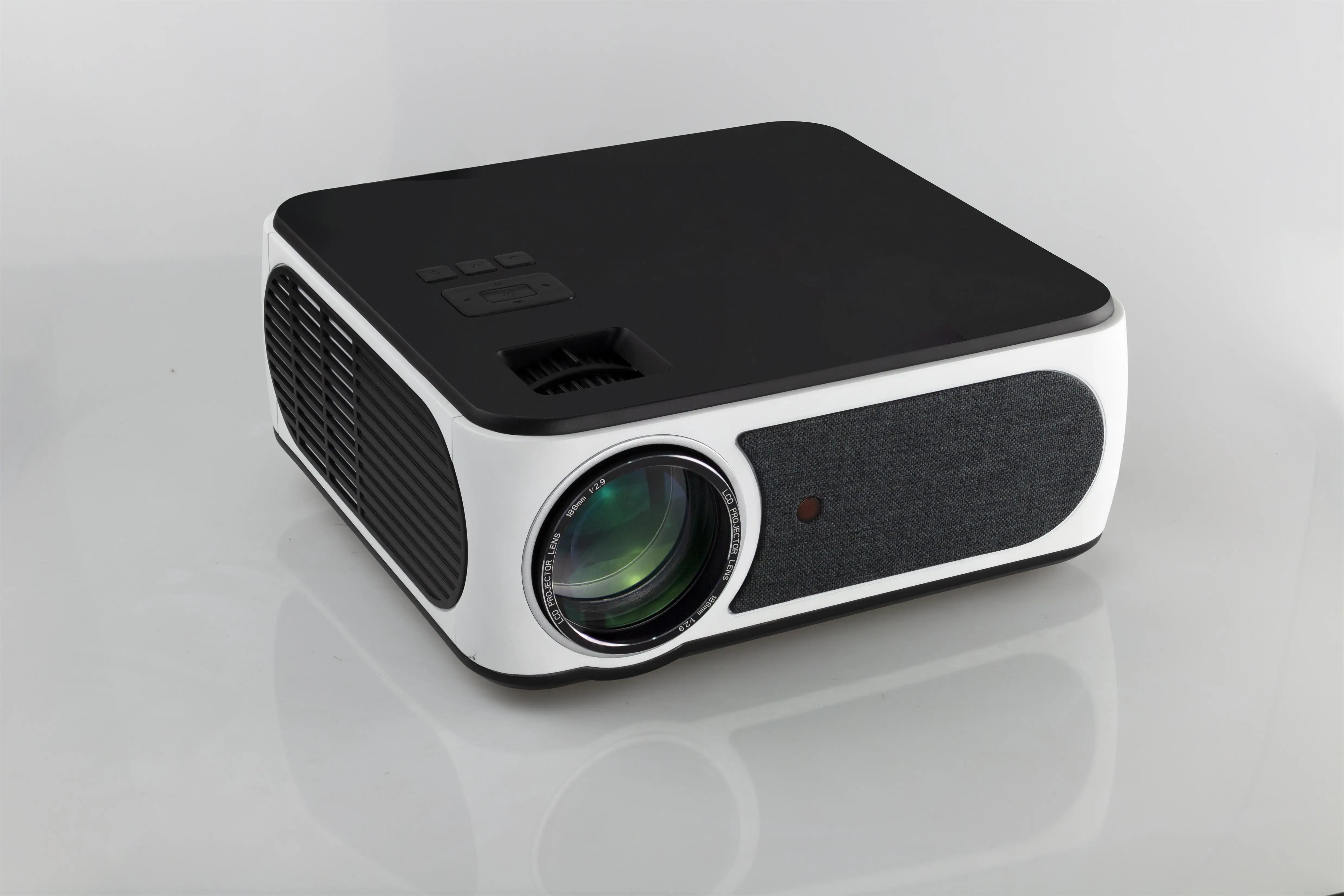 2021 HTP  newest Q3 1080P  1920*1080, 5000 lumens  LCD Projector