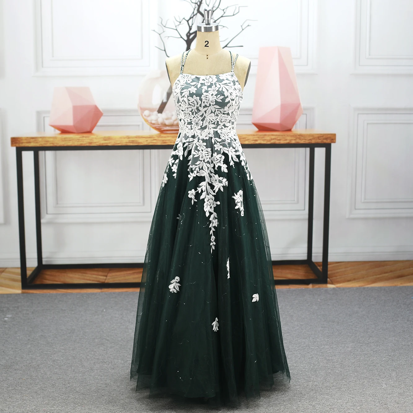 KDG vestido de 15 aos Tulle Ball Gown Quinceanera Sweet Sixteen Dress Sleeveless Full Lenngth Embroidered Evening Dresses Women