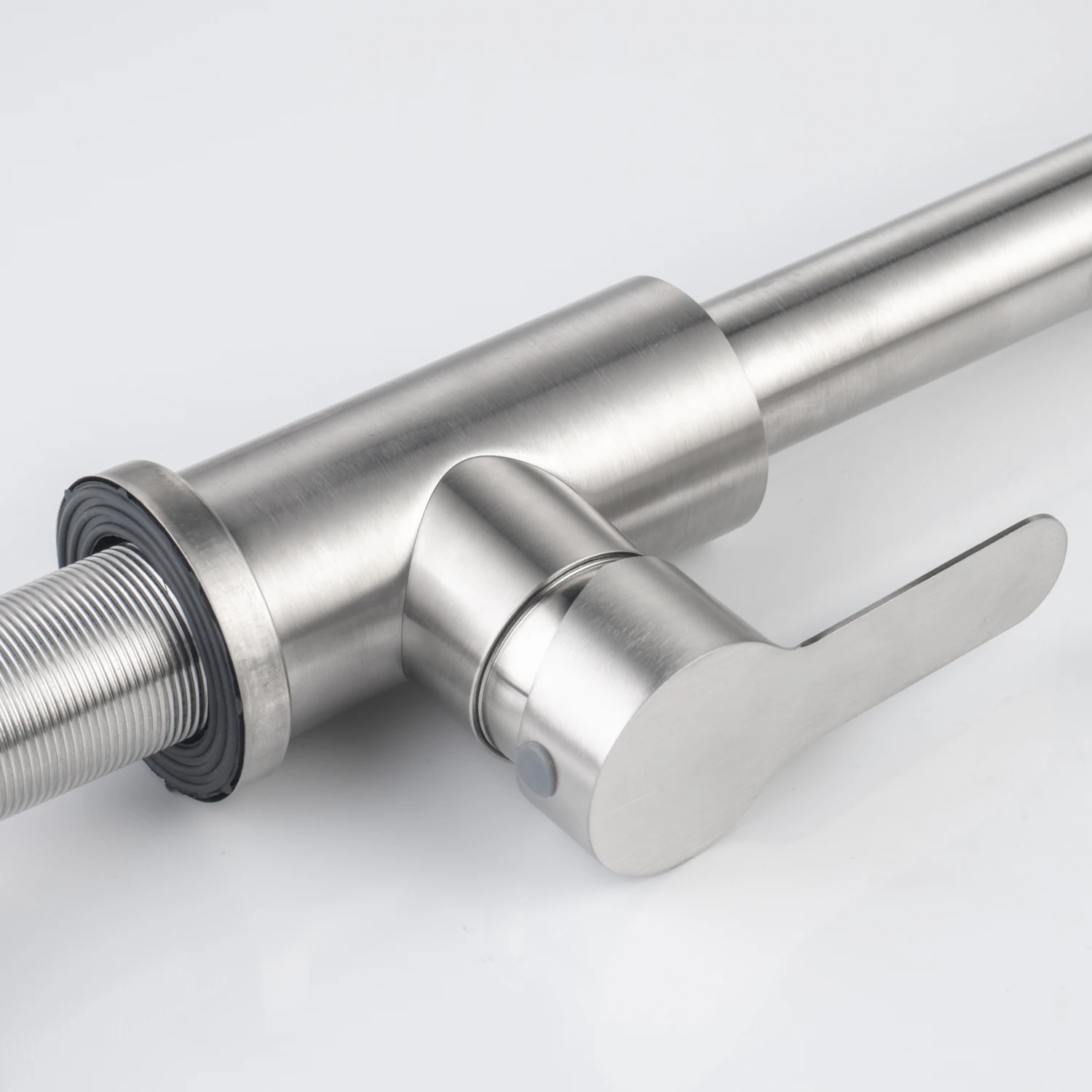 Смеситель кухонный на палубе