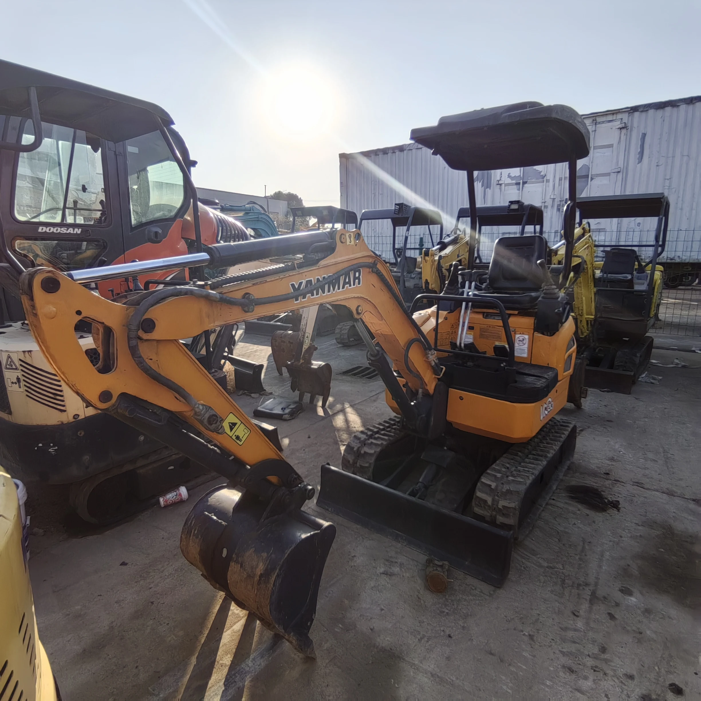Лидер продаж подержанный гусеничный мини-экскаватор YANMAR ViO20 хорошее состояние оригинальные основные компоненты двигатель 2 тонны Рабочий вес