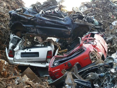 twin shaft slow speed Mobile Double-Shaft Industrial Shredding Machine for waste wood,concrete,metalscrap, tyres