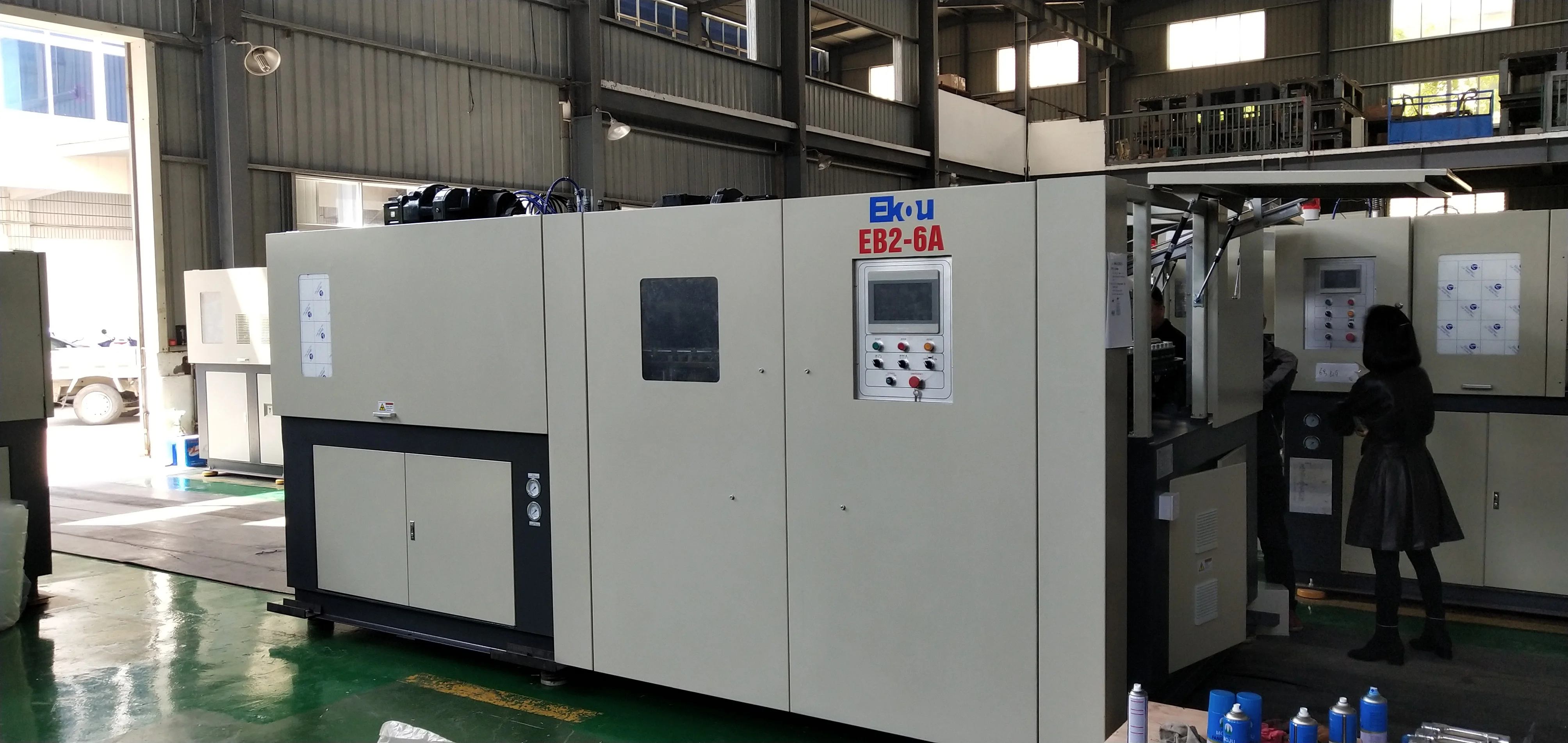 
5600-6000pcs/h 6 cavities water bottle high speed automatic pet plastic bottle making blowing machine 