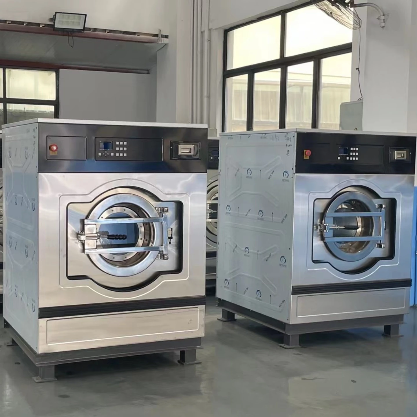 Hot Selling 25KG Industrial Hotel Hospital Factory Professional Front Load Laundry Clothes Bedsheet Washing Machine and Dryer