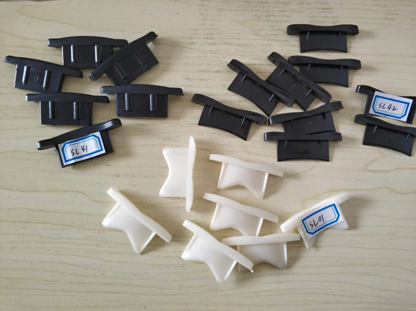 Roller shutter accessories,roller door side lock for 37/39/42/45/55/77 slat