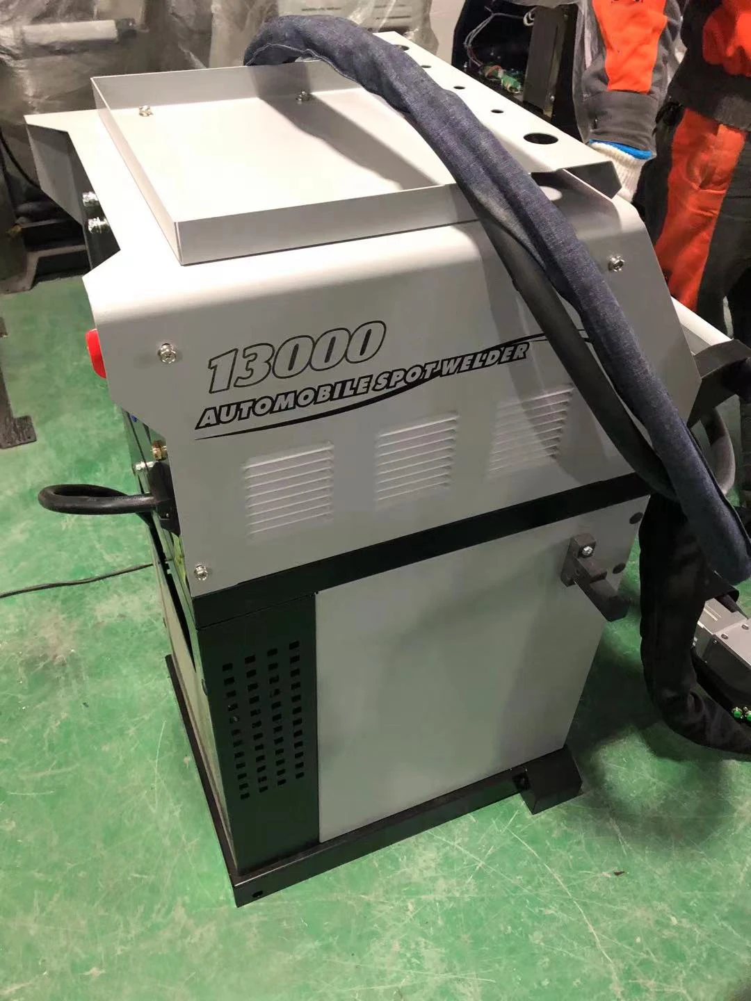 Vico Hot sale multifunctional Resistance Double side spot welder  VSW-11000/13000 with C-type Gun auto workshop dent puller