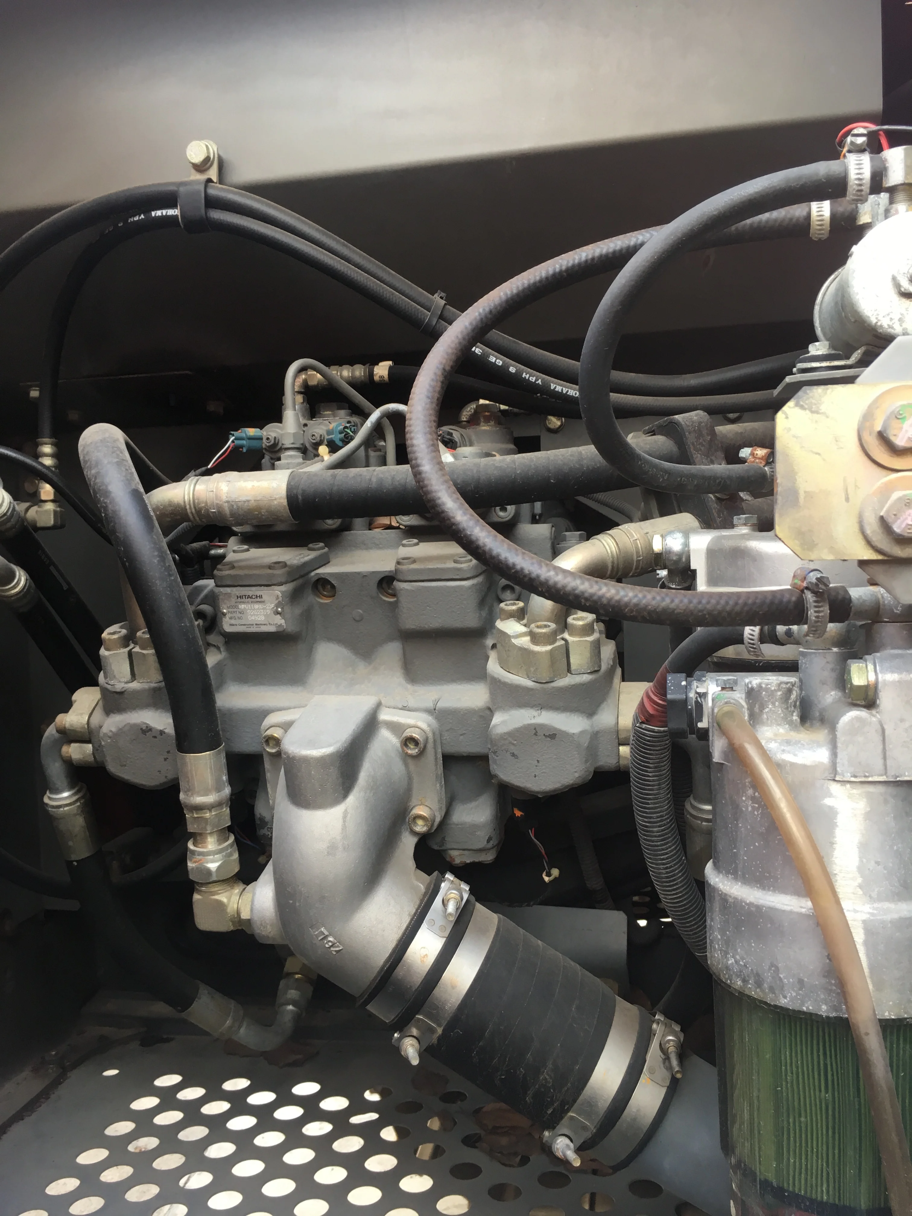 Good condition Used original Hitachi EX200 ZX200 20T excavator From Japan