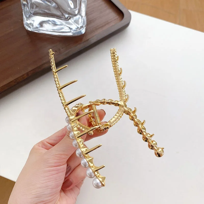Ins Hot Selling Metal Hair Claw Clips 11.5cm Elegant Pearl Rhinestone Crossed Hair Claws For Women