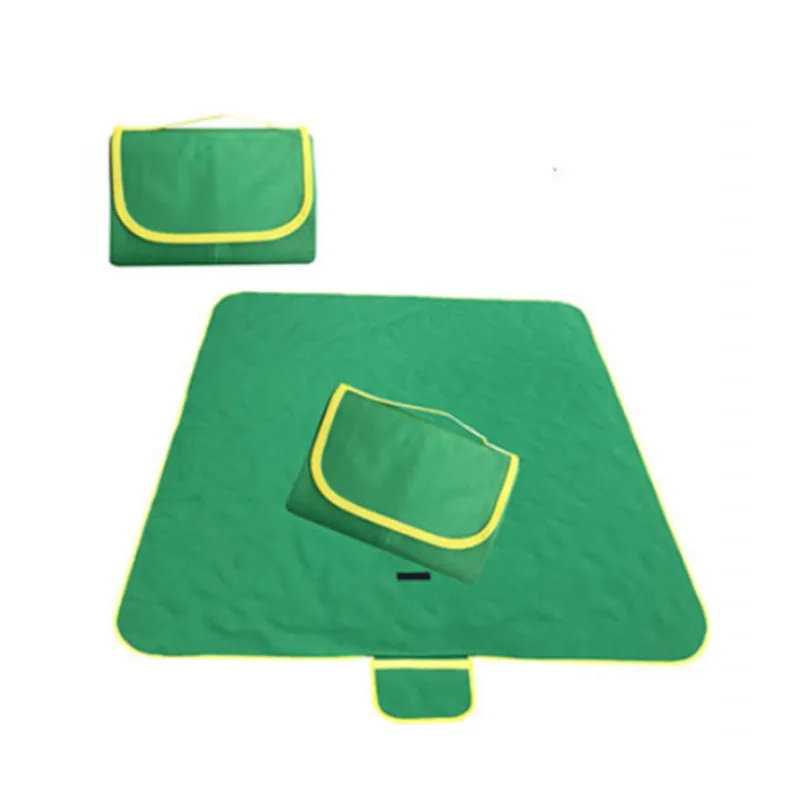 durable and portable waterproof Family Picnic Blanket with Tote camping beach blanket folding Picnic Mat IN STOCK