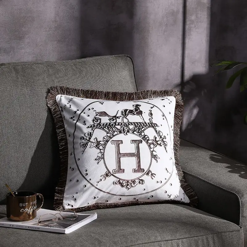 Hot selling luxury horse design velvet colorful home decor throw pillowcase cushion solid pillow cover sofa macrame pillow case