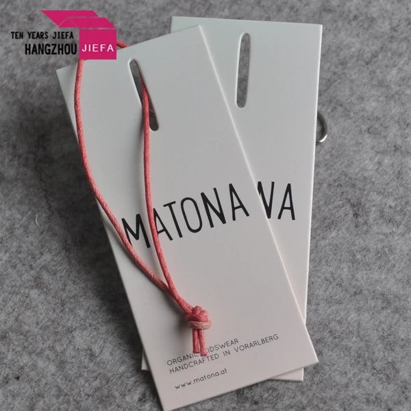 Beautiful Style Hang Tag With Customized Logo Special Hole With Wax Cord Fashion Garment Tag