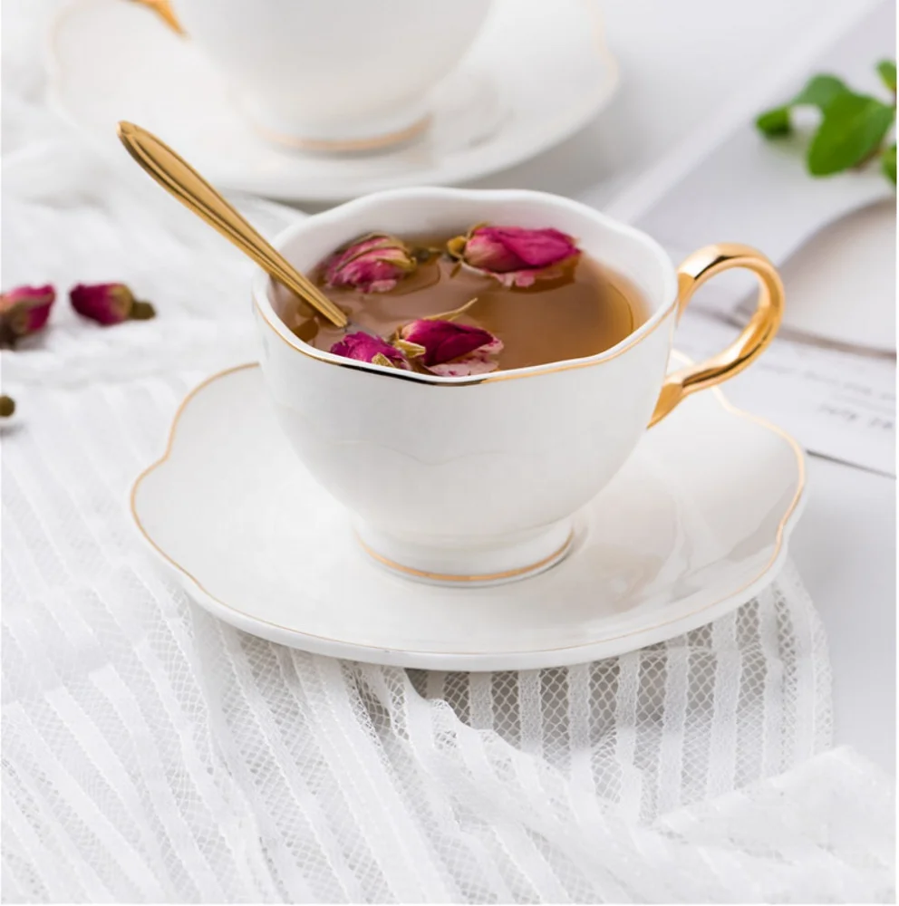 Hand painted gold European bone china flower tea cup can add LOGO factory direct sales coffee cup and saucer set
