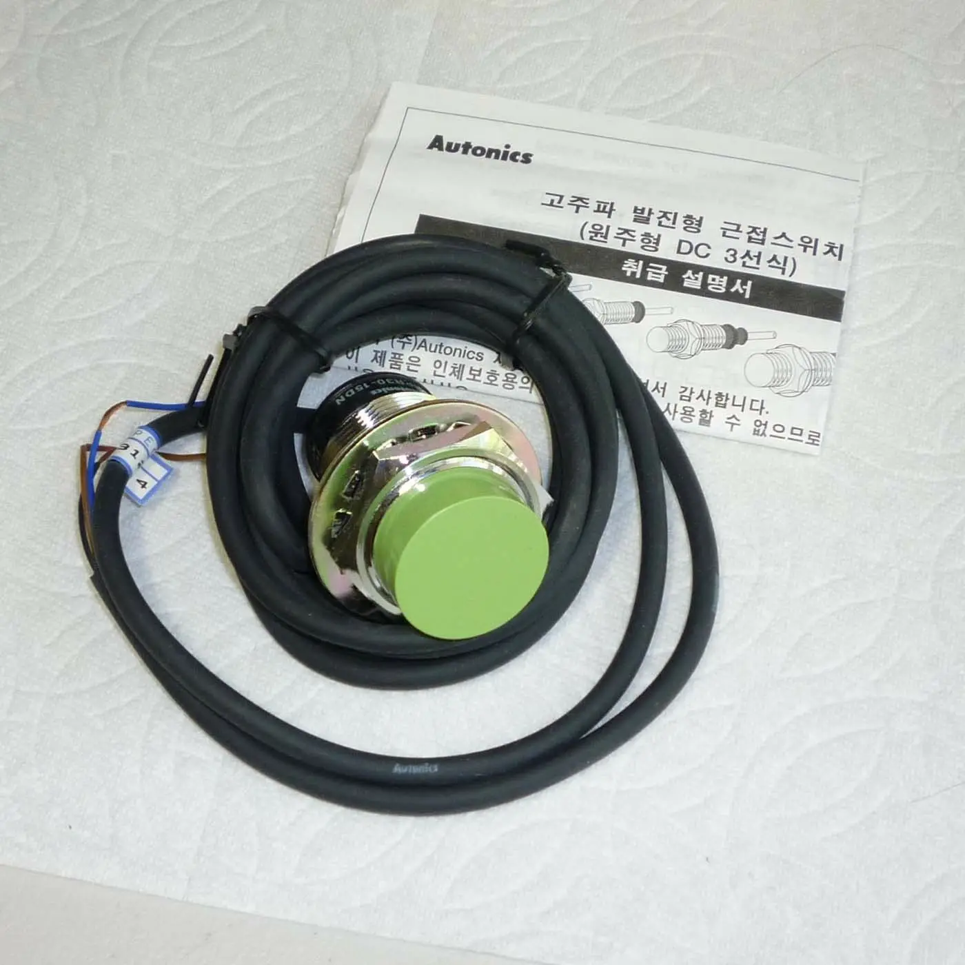 Autonics Capacitive Proximity Sensor CR18-8AC