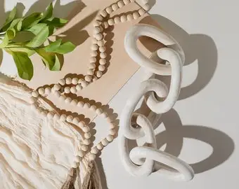 Wanuocraft Hand Carved Wooden 5-Link Chain Decor for Home Coffee Table Farmhouse Bookshelf Tray  Rustic Wood Chain Link Decor