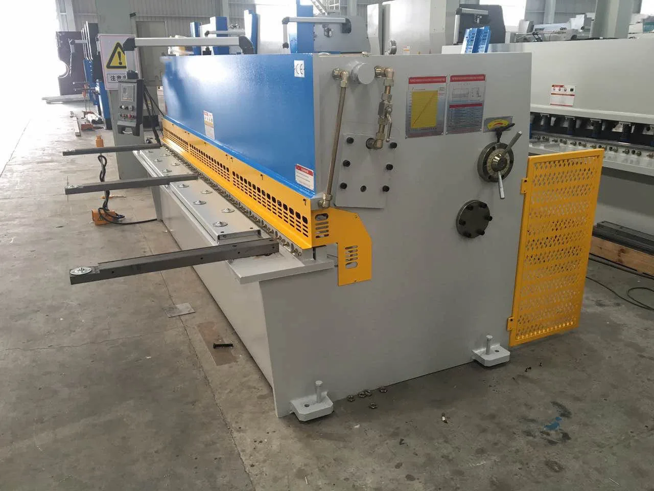 China factory direct sale QC12Y Series cutting shearing machine with E21S Control System