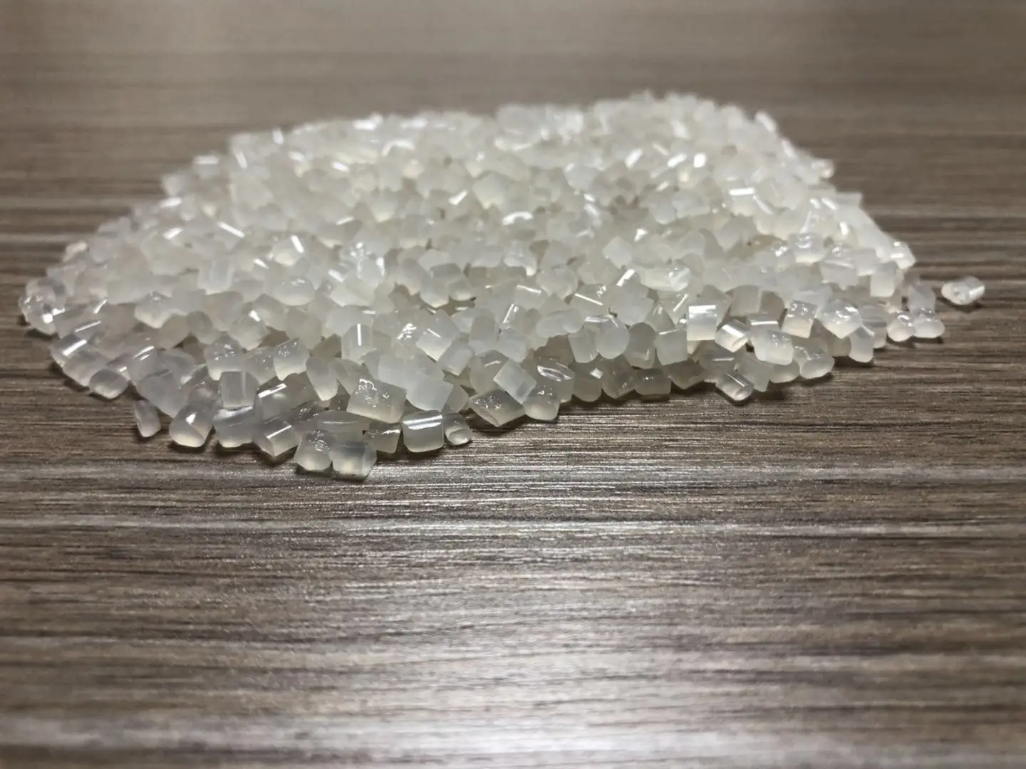 
100% virgin TPU Granules TPU hot melt adhesive material TPU Material made in china 
