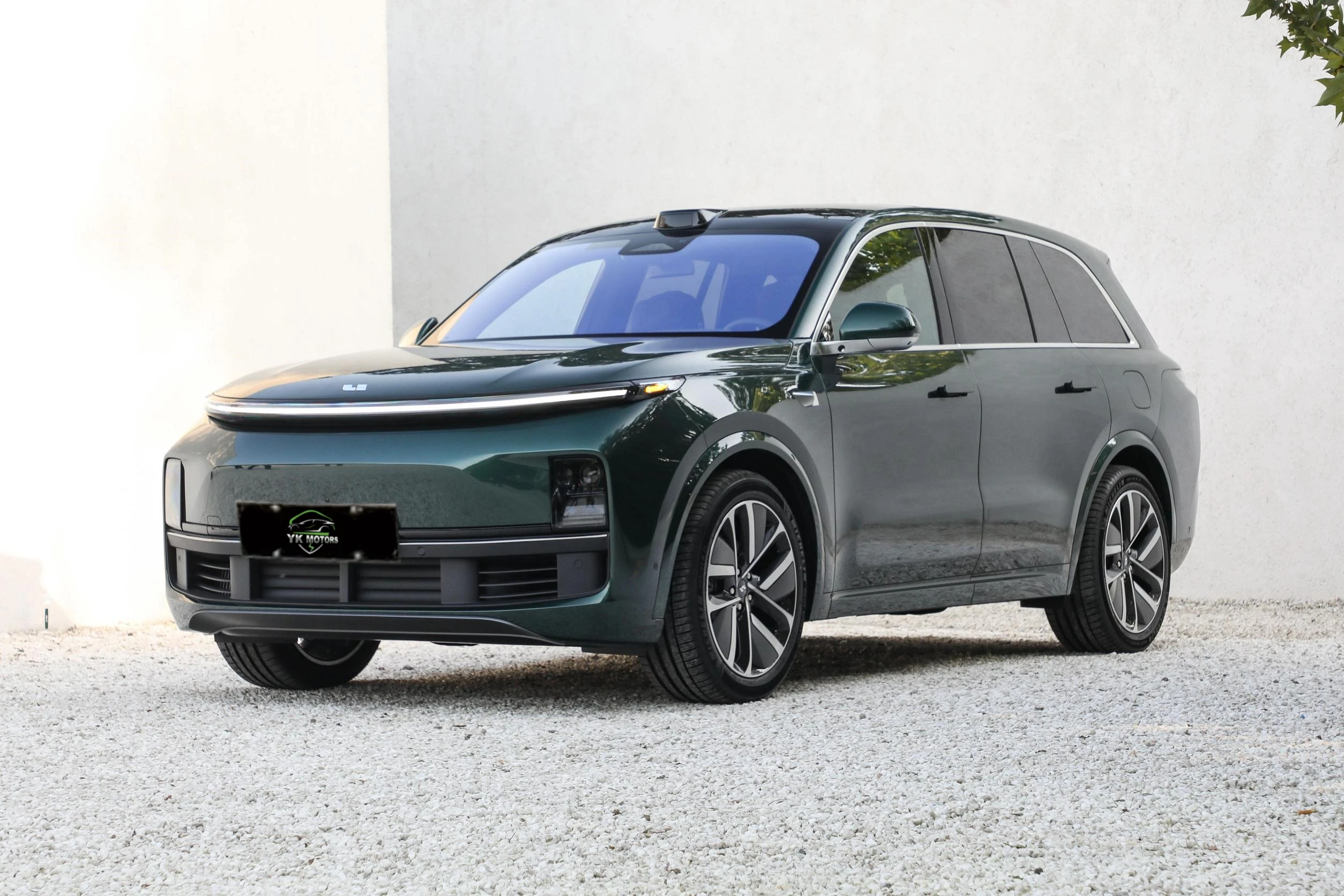 2024 Leading Ideal L8 Max 210km SUV Lixiang 5-door 6-seater 210km/h Range Hybrid Car REEV