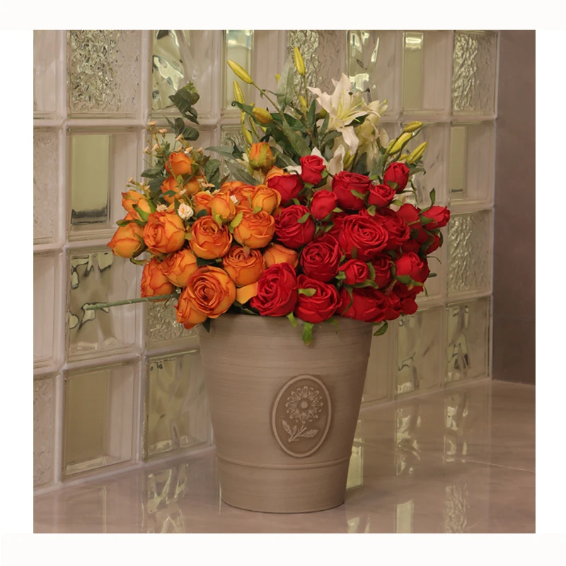 Classic Design Wholesale Garden Brushed Large Resin Plastic Pot Luxury Outdoor Indoor Flower Pots and Planters For Plants