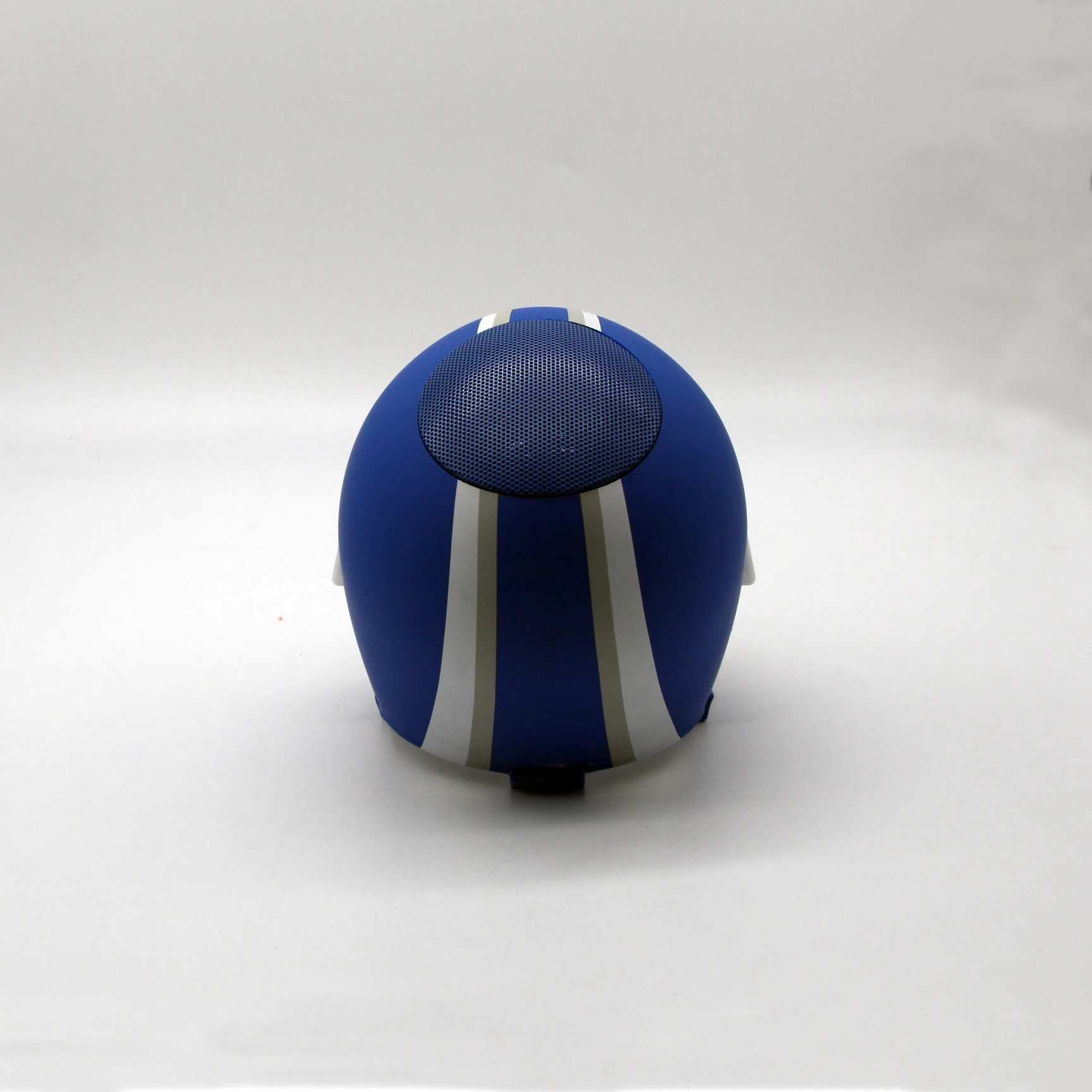 FM Radio Portable Speaker Outdoor USB TWS Mini Speaker 3W Wireless Football Helmet Speaker