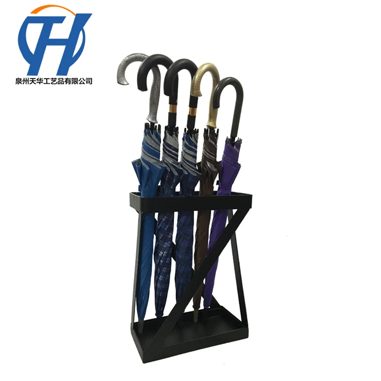 2021 New Art Outdoor Black And White Umbrella Holder Stand Metal Office Hotel Umbrella Stand