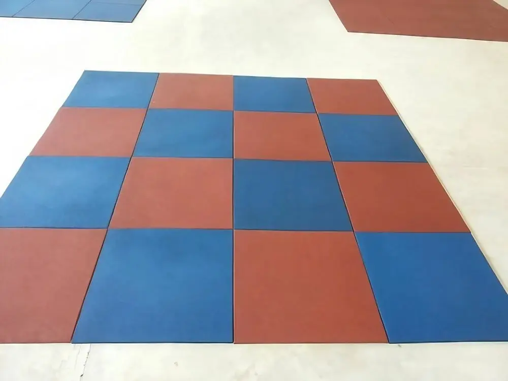 Factory cheap fire retardant gym rubber tiles Keset lantai karet rubber flooring mats rubber mats for workout flooring
